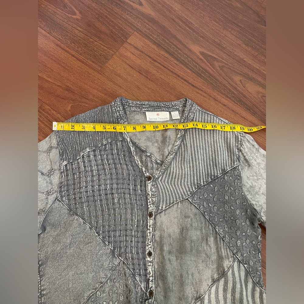 Vintage Patchwork Sacred Threads gray button-down… - image 8